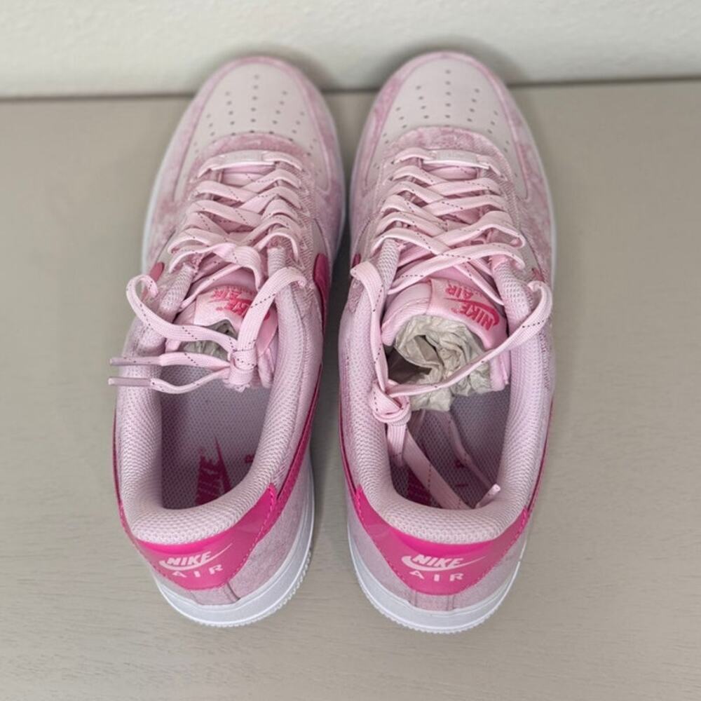 Nike Air Force 1 Low '07  Pink Denim Women's Size 9 -  New in Box - Picture 3 of 7